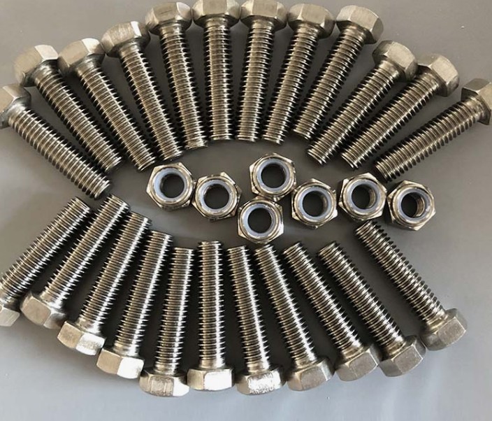 Ресурсный крепеж из никелевого сплава Alloy K-500: когда стандартный крепеж не подходит